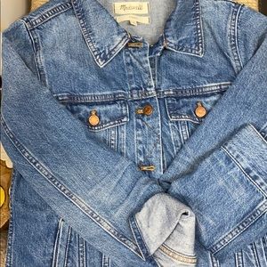 Madewell Classic denim jacket size medium EUC